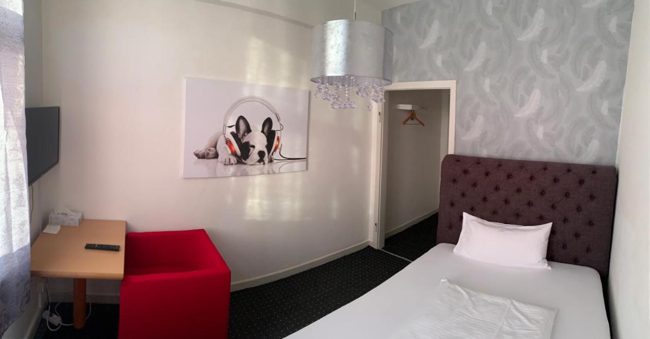 City Max Hotel Bochum Bagian luar foto