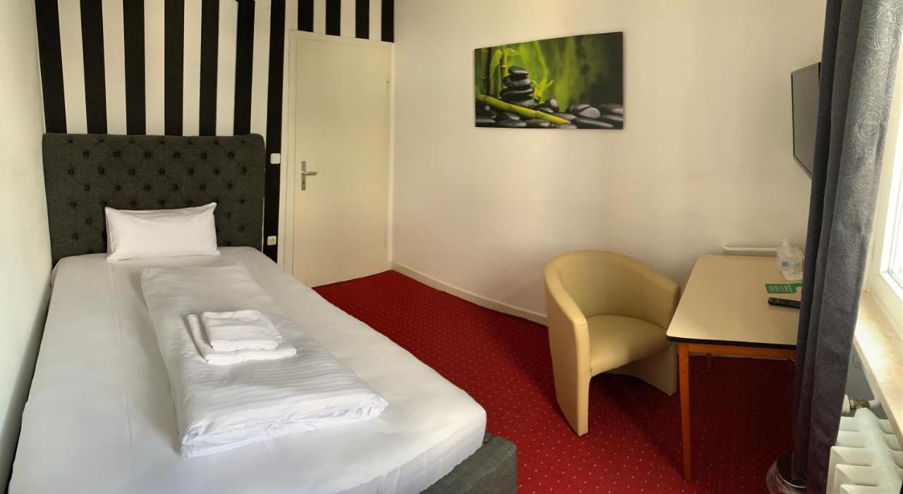 City Max Hotel Bochum Bagian luar foto
